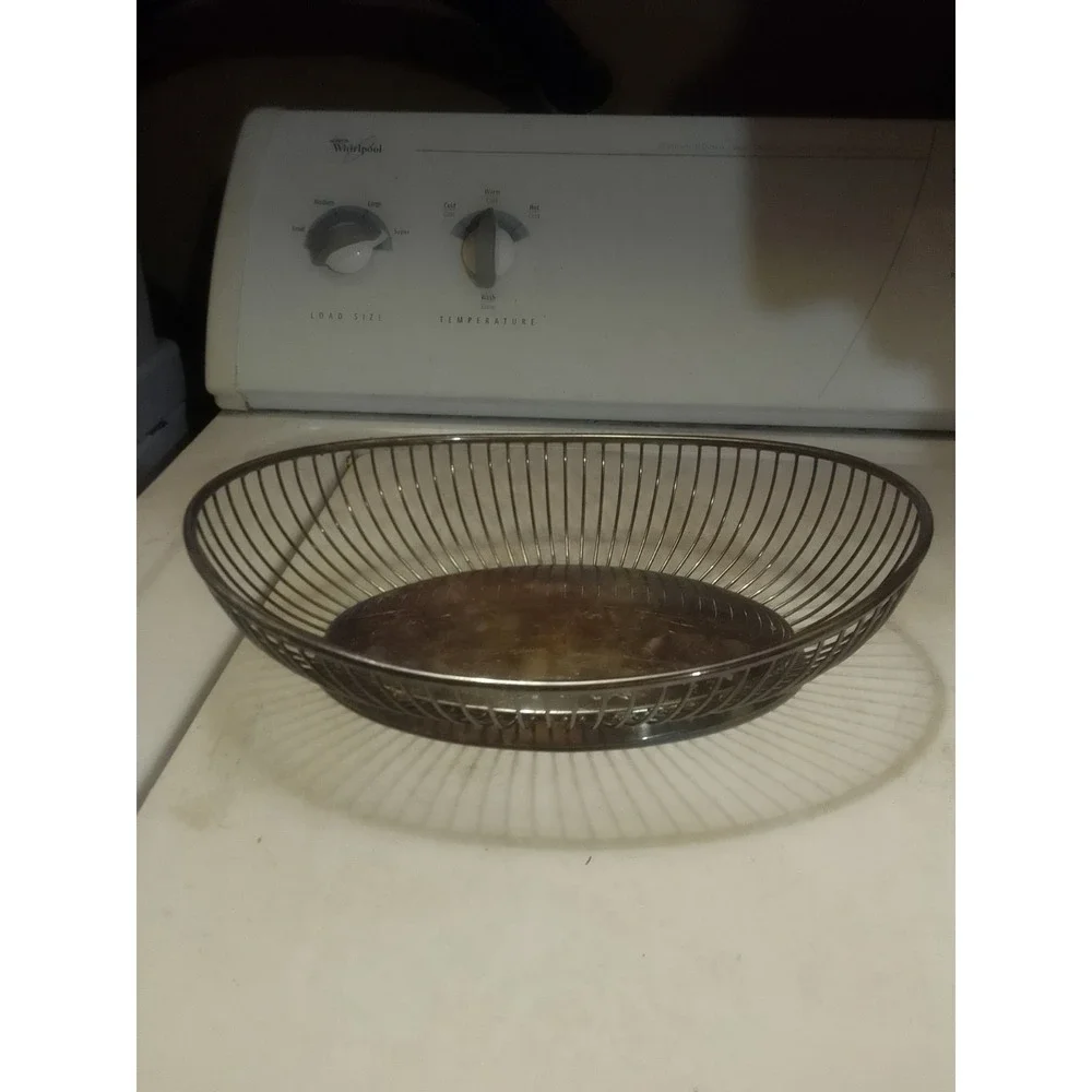 Vintage Made In Italy Silver Plated Fruit Bowl‎ Demensions Are 11